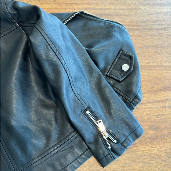 Zahra girls outerwear team size 5 never worn no returns - Picture 3 of 7